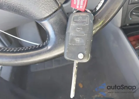 2005 Volkswagen Jetta Gls Tdi from USA, damaged, VIN WVWSR61J65W052052